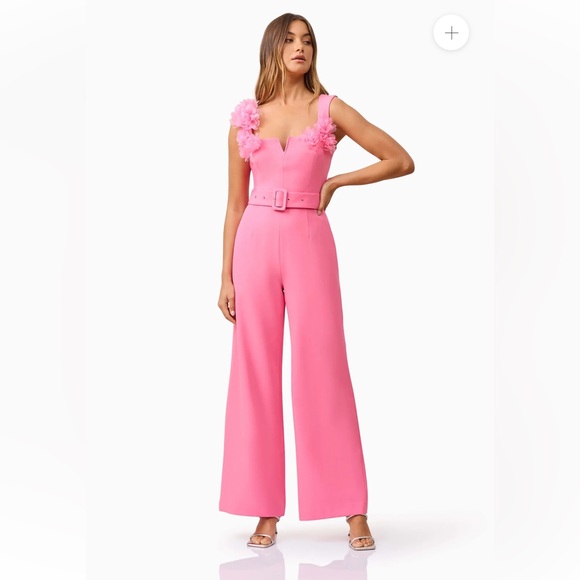 elliatt kiara pink 3d floral applique wide leg belted jumpsuit romper small NEW - Picture 1 of 13